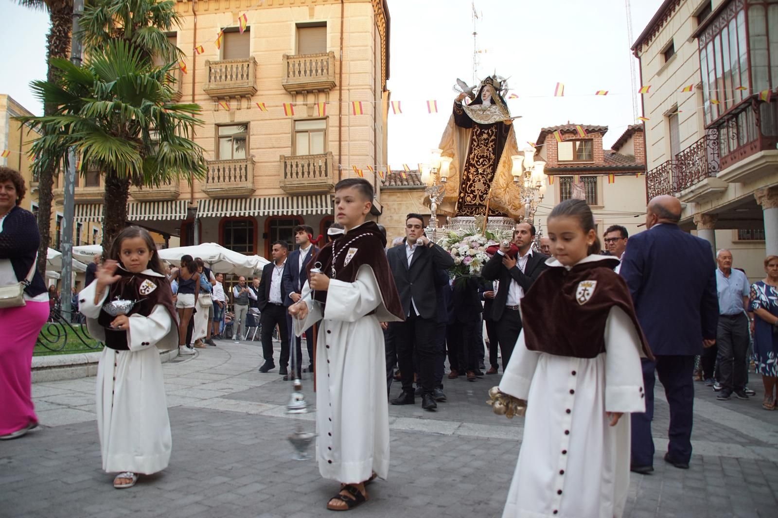 Procesión del regreso a clausura de Santa Teresa de Jesús