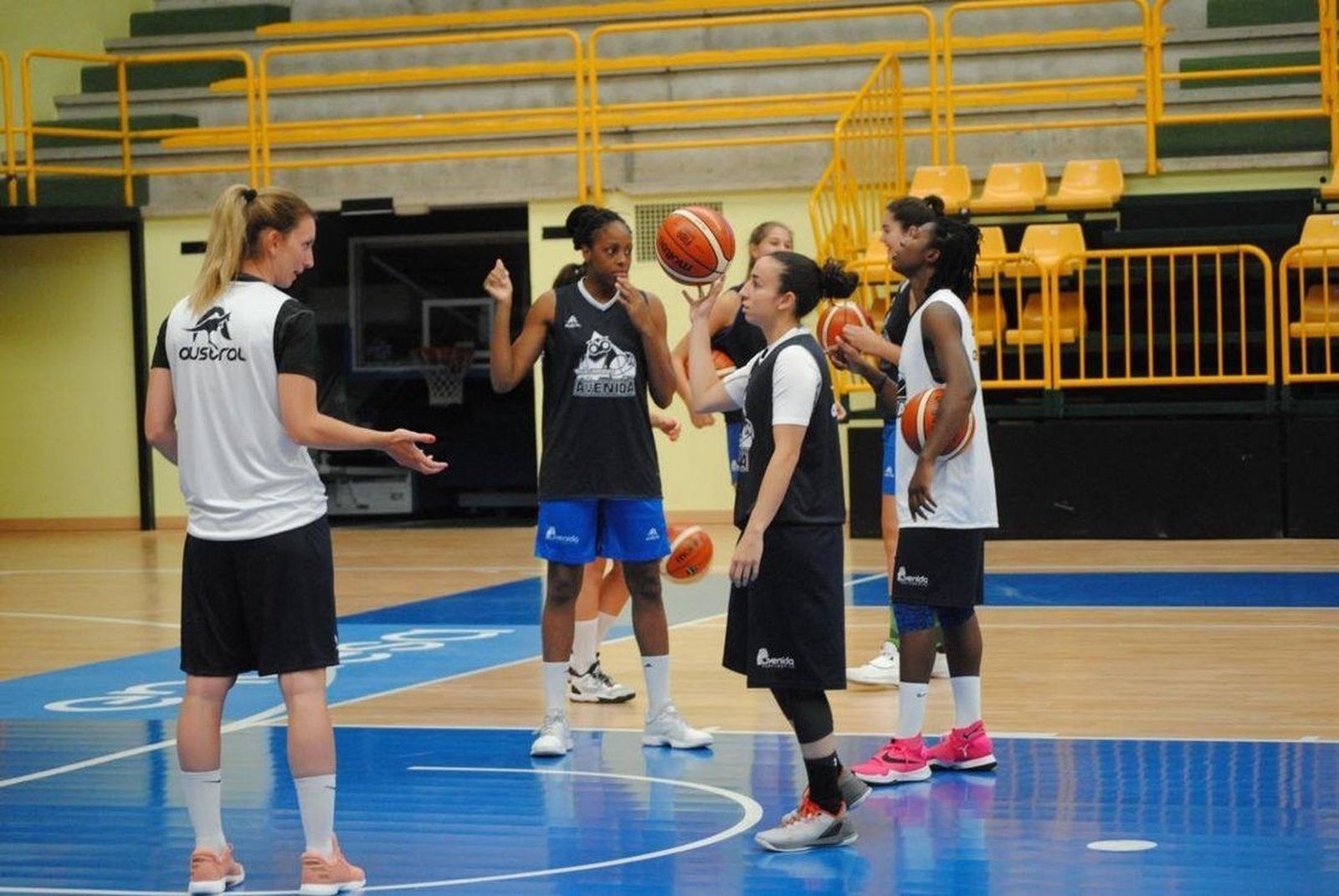 Perfumerías Avenida retoma los entrenamientos pensando en el Zamarat