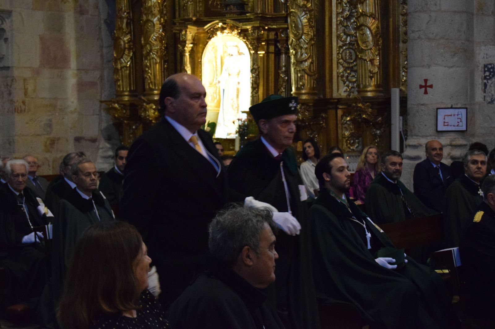 la-real-cofradia-de-caballeros-cubicularios-recibe-a-sus-nuevos-miembros-19