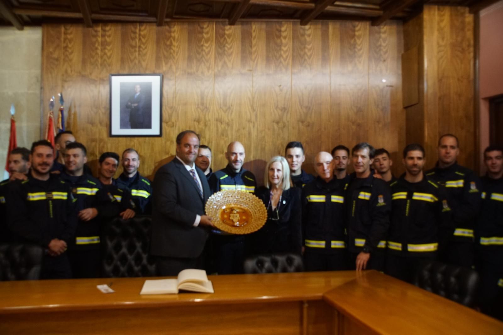 Los Bomberos de la Diputación dan voz al pregón de las fiestas de Alba de Tormes