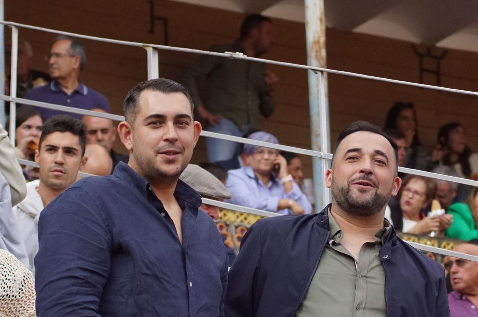 resumen-fotografico-del-ambiente-en-los-tendidos-de-la-glorieta-durante-la-corrida-de-garcigrande-20-de-septiembre-de-2024-foto-juanes-5