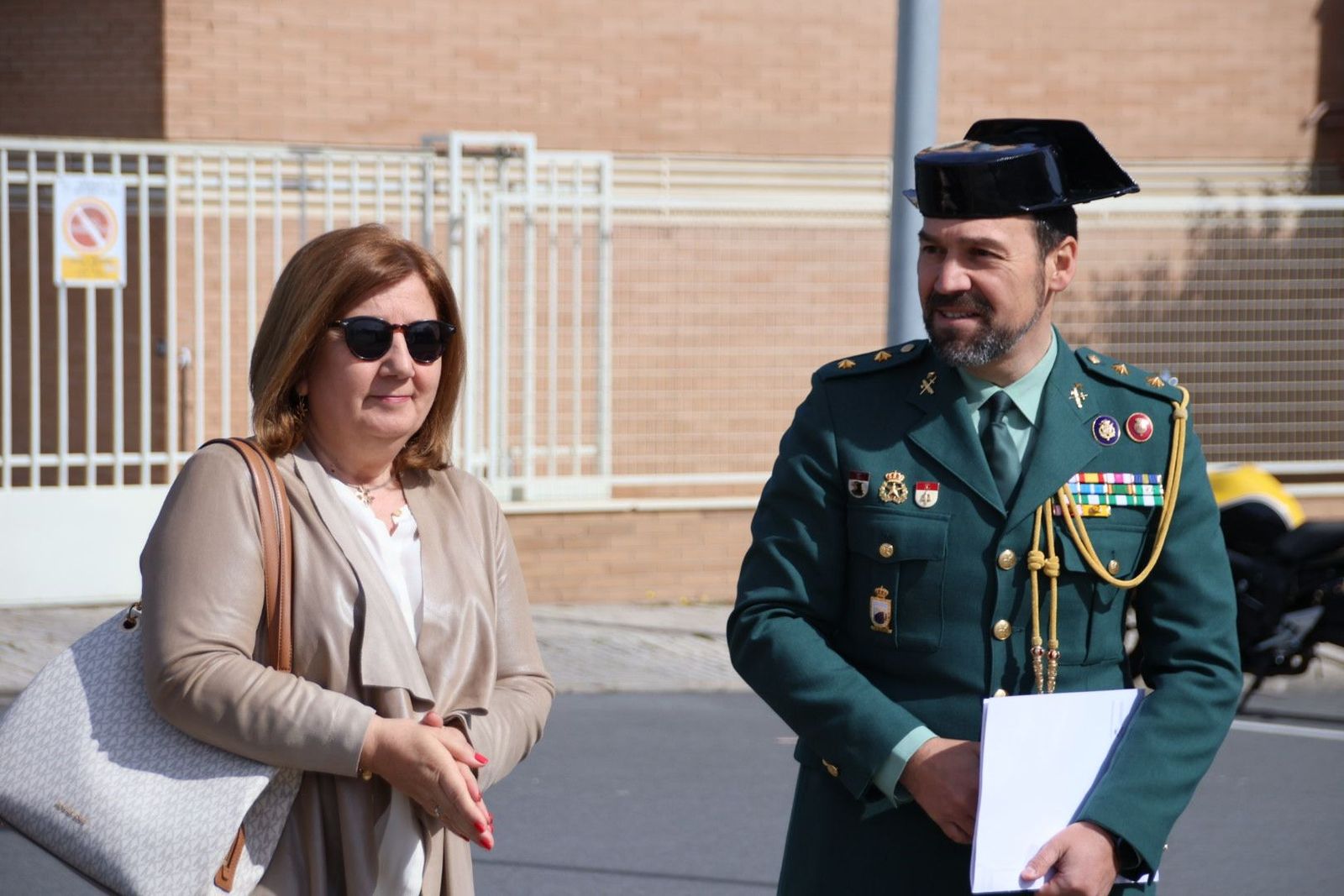 horas.Guardia Civil de Salamanca presenta la nueva oficina móvil de atención a la ciudadanía