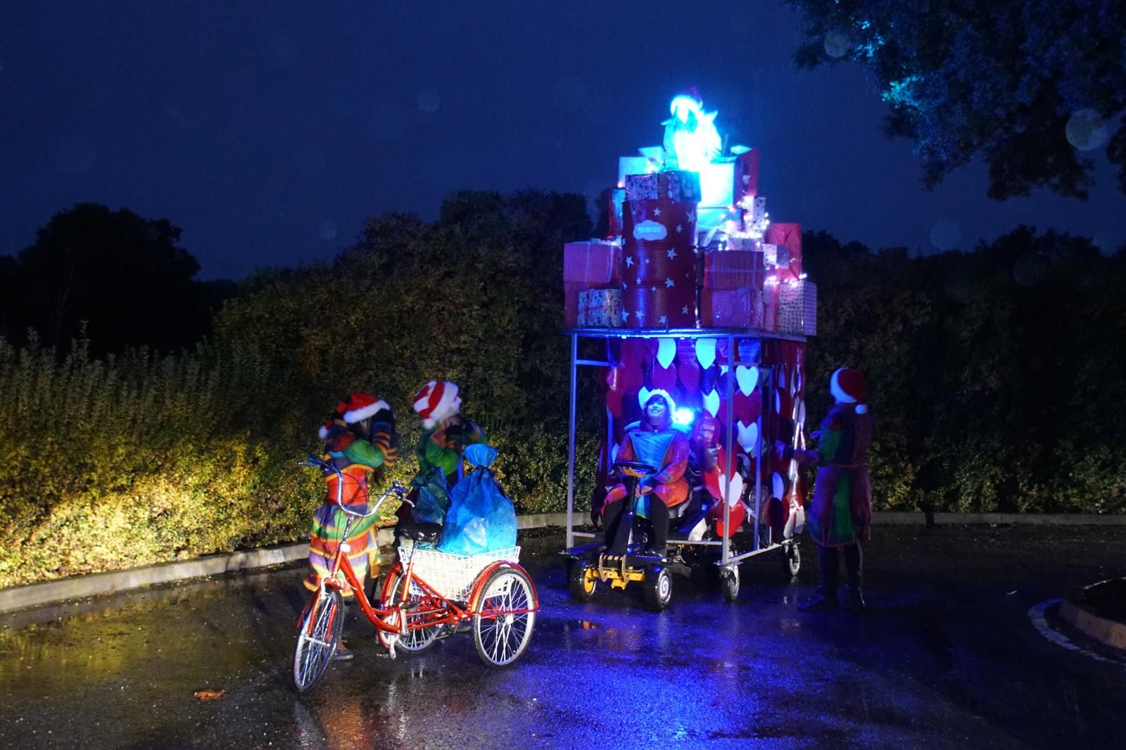 El Encinar recibe la visita de Papa Noel