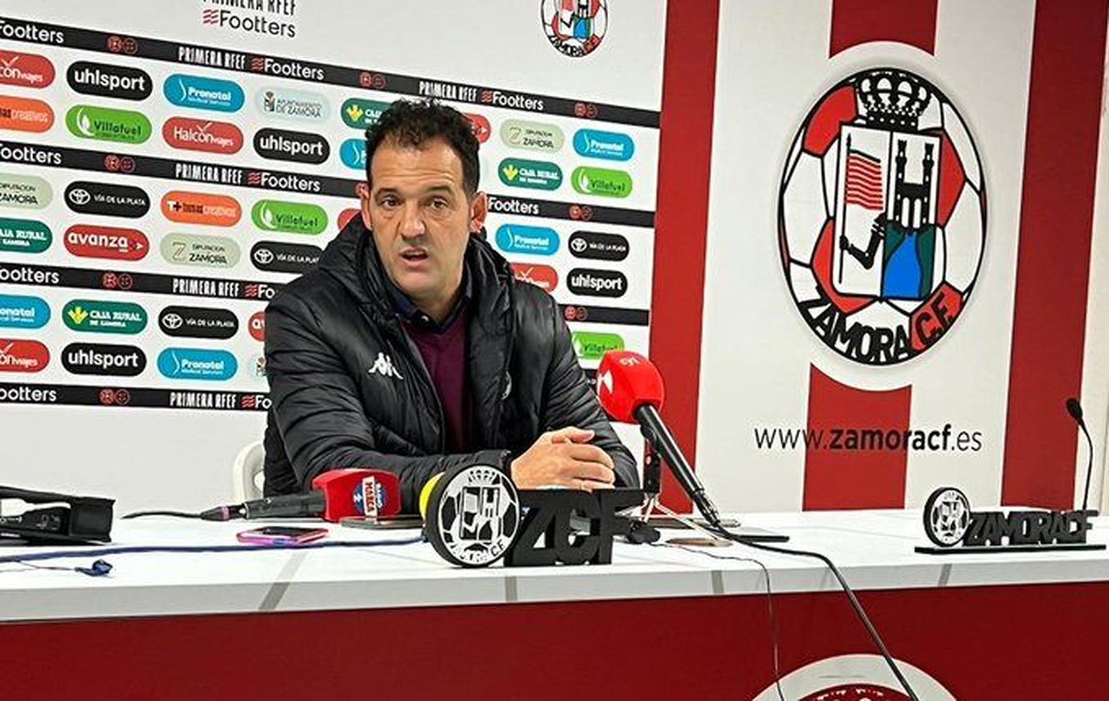 Ramón González en la rueda de prensa tras el empate en el Ruta