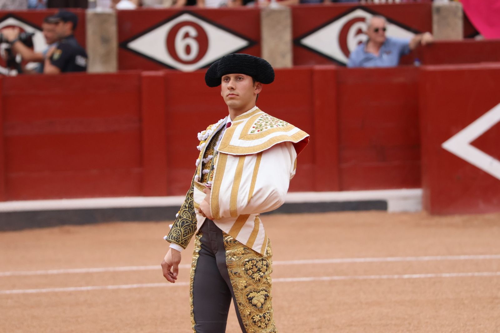 Ismael Martín, Marco Pérez y el aclamado regreso de Morante de la Puebla: su paso por La Glorieta en imágenes