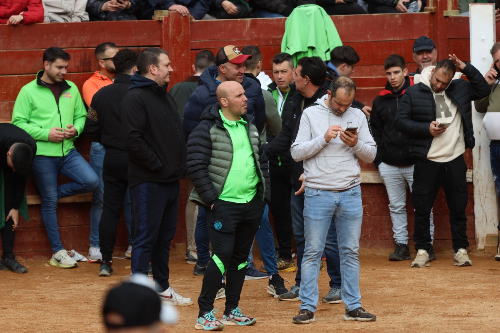 Mañana de capea de lunes en el Carnaval del Toro 2026