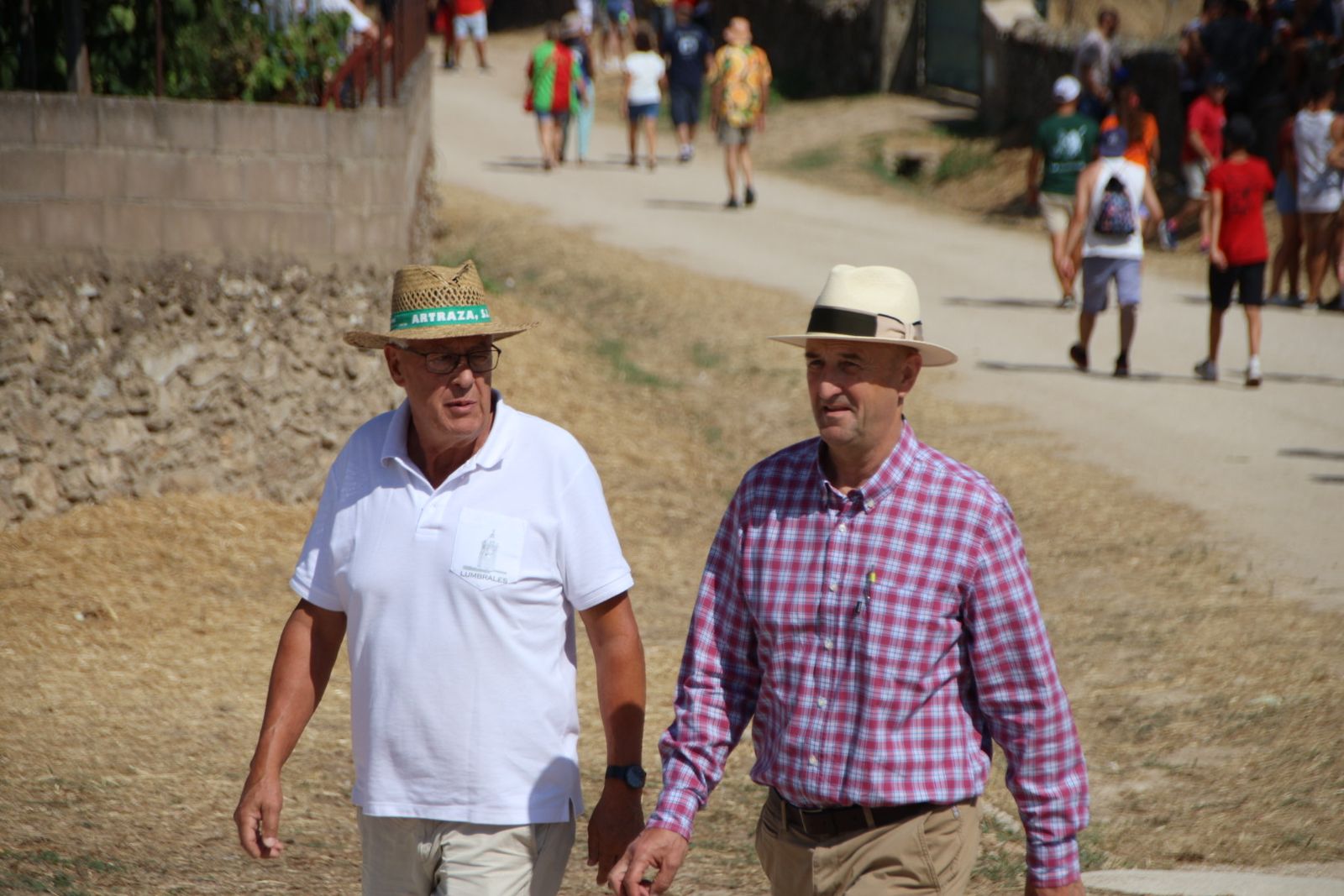 Lumbrales encierro a caballo
