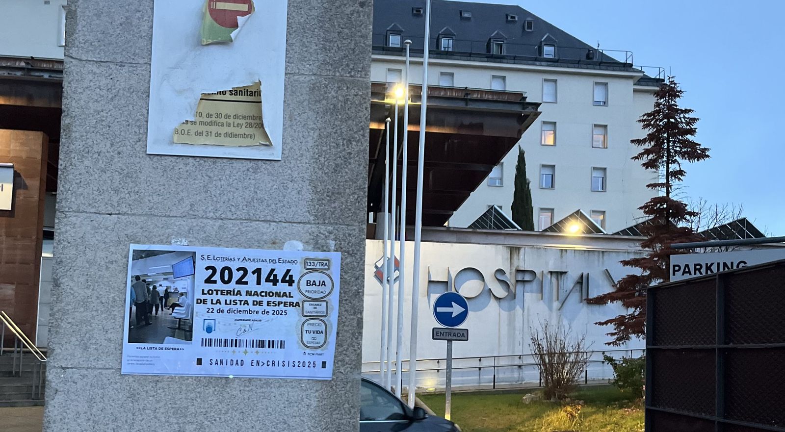 Imagen del décimo a las puertas del hospital