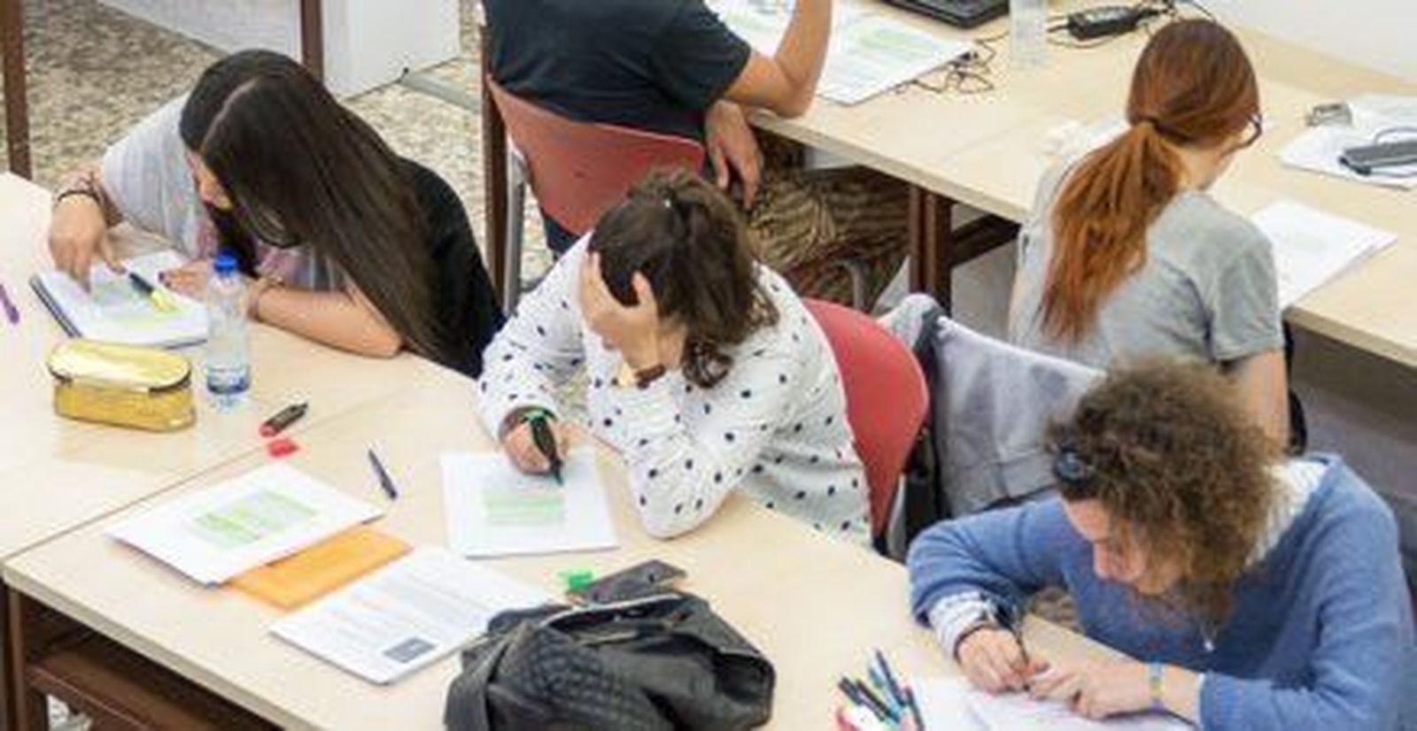 Las notas de corte experimentan un descenso generalizado ante el inicio del tercer plazo de matrícula