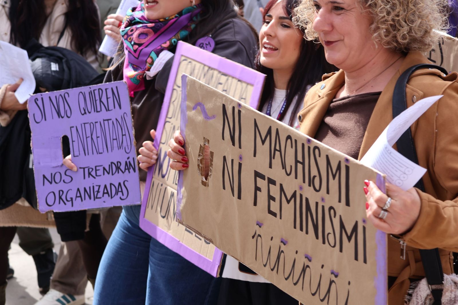 GALERÍA | La manifestación del 8M por las calles de Zamora, en imágenes