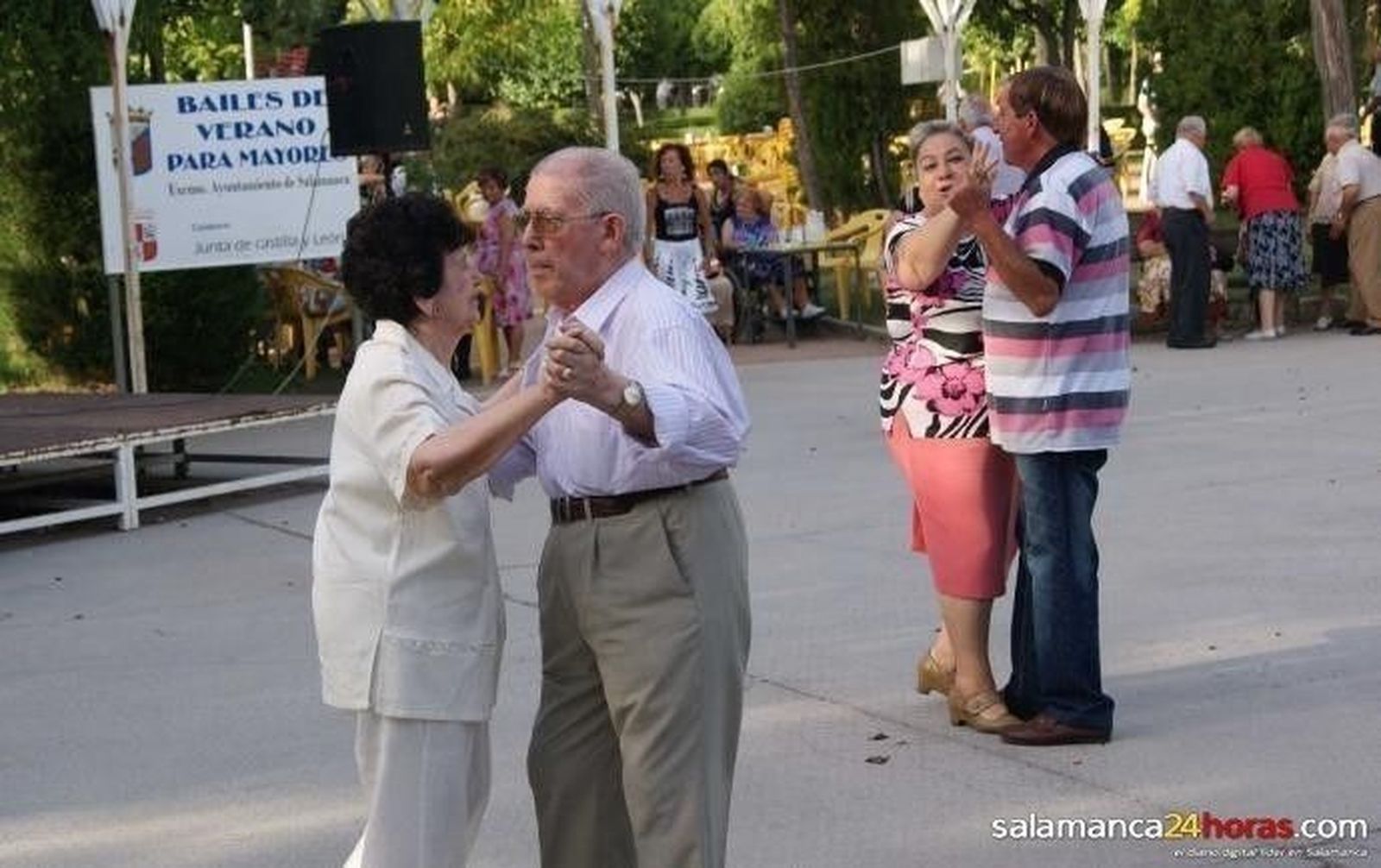 Nueva edición de los bailes de verano para mayores a partir del sábado