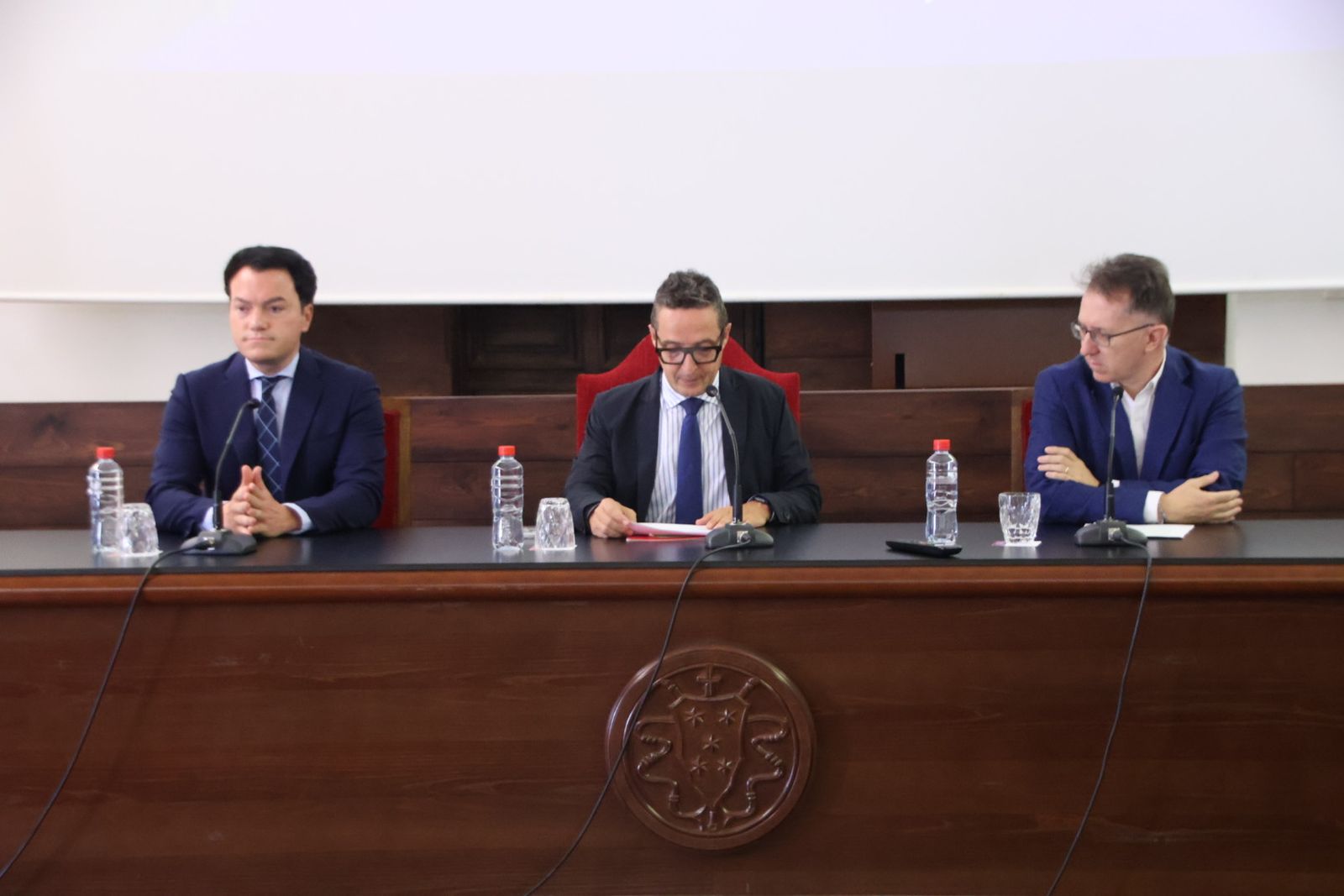 El rector de la Universidad de Salamanca inaugura la jornada ‘Entornos para innovar’ de la Fundación I+E