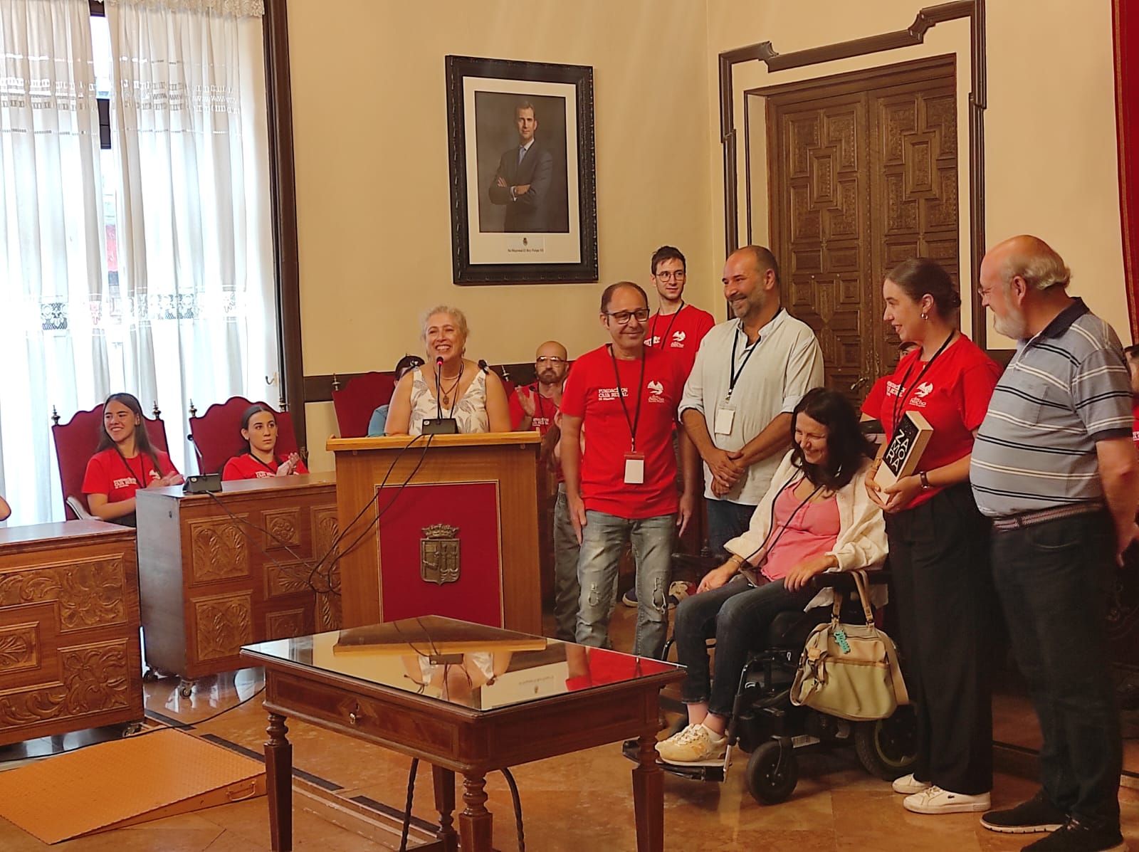 El Ayuntamiento de Zamora acoge a los componentes del XXI festival Internacional de folclore