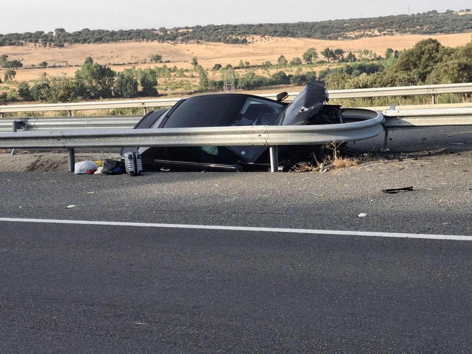 Salida de vía del vehículo en la A-66, en Fresno Alhándiga