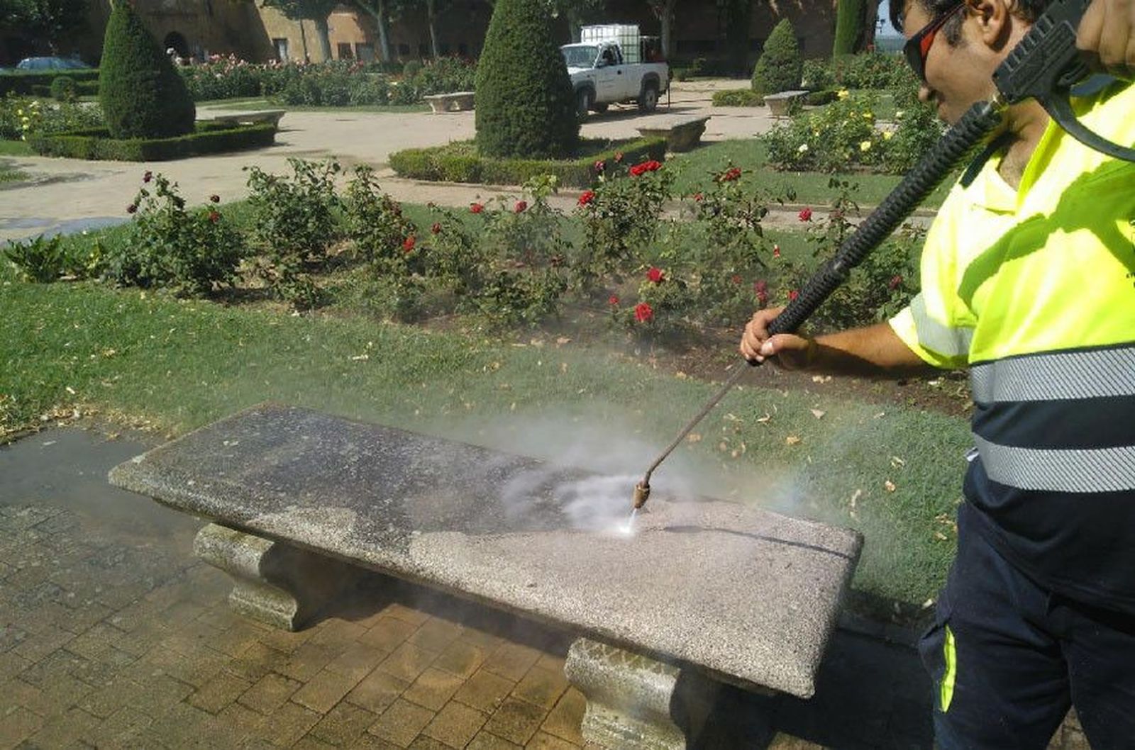 Limpieza bancos benavente