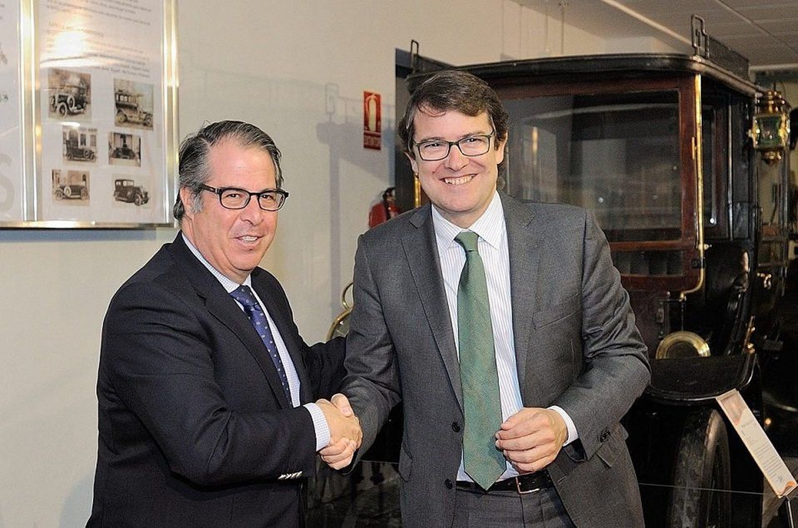 La Dirección General de Tráfico cede seis vehículos al Museo de Historia de Automoción