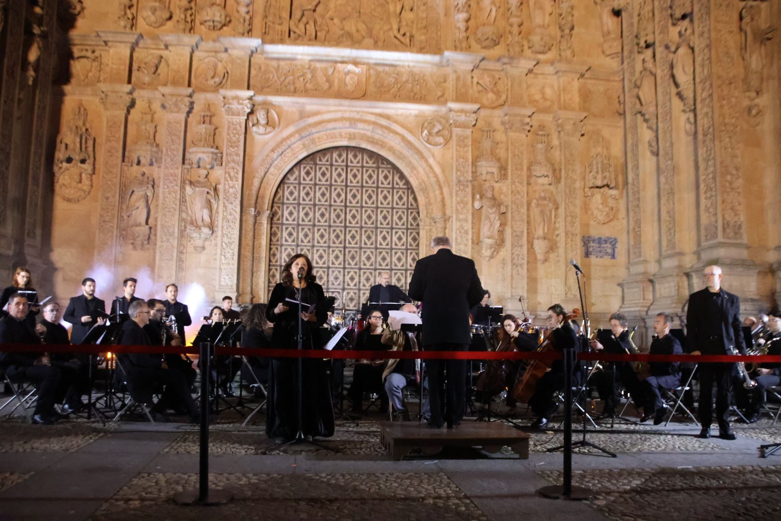 Videomapping en la fachada de la iglesia de San Esteban por la conmemoracion de el V Centenario de la Escuela de Salamanca