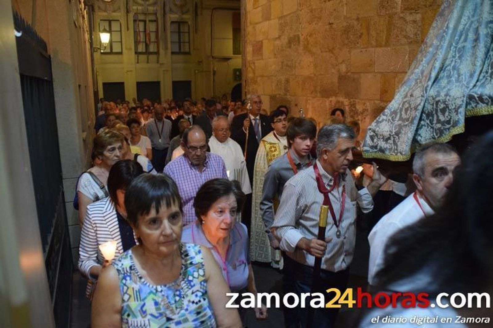 Rosario de la Luz 2015