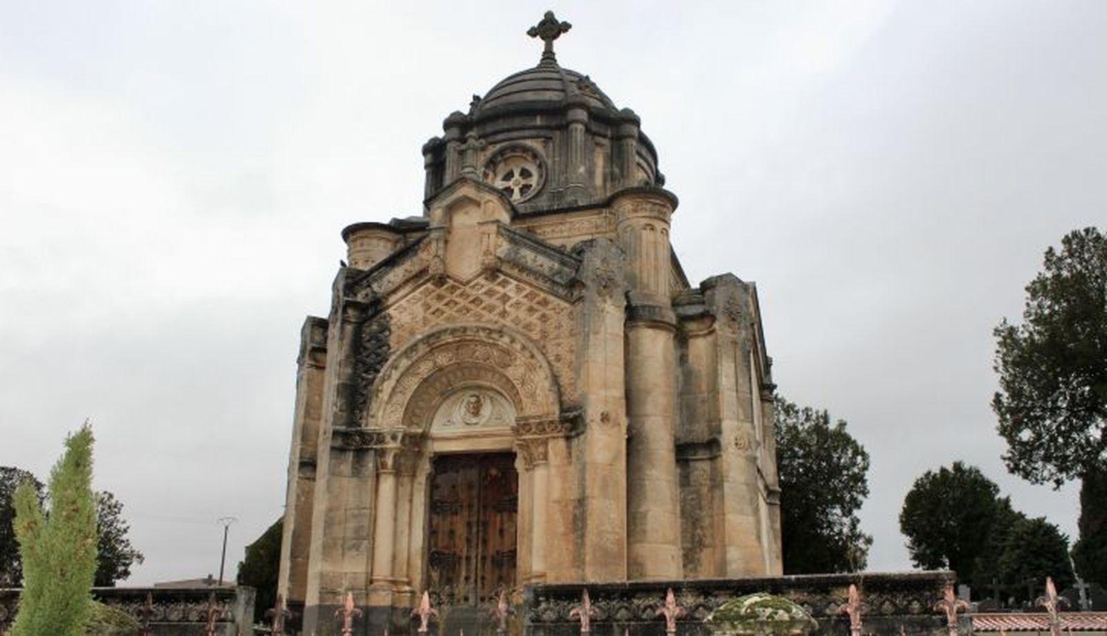 Panteón de Teresa de Zúñiga y Cornejo