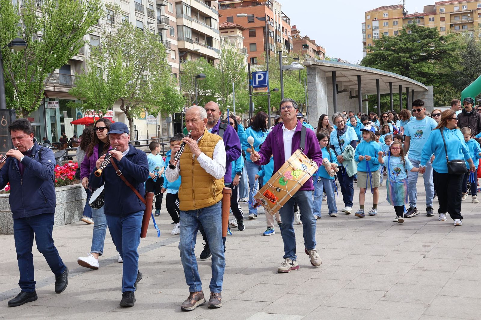 GALERÍA | Marcha solidaria para celebrar el día del autismo en Zamora