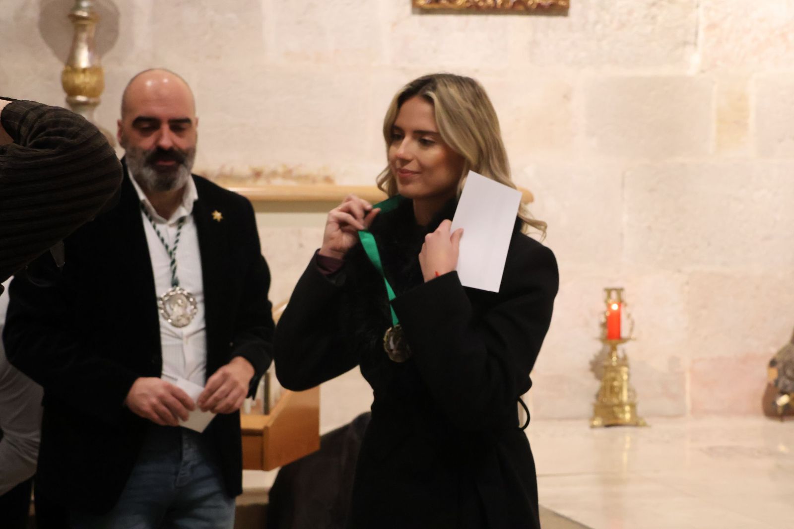 GALERÍA | La Cofradía de la Virgen de la Esperanza da la bienvenida a sus nuevas incorporaciones