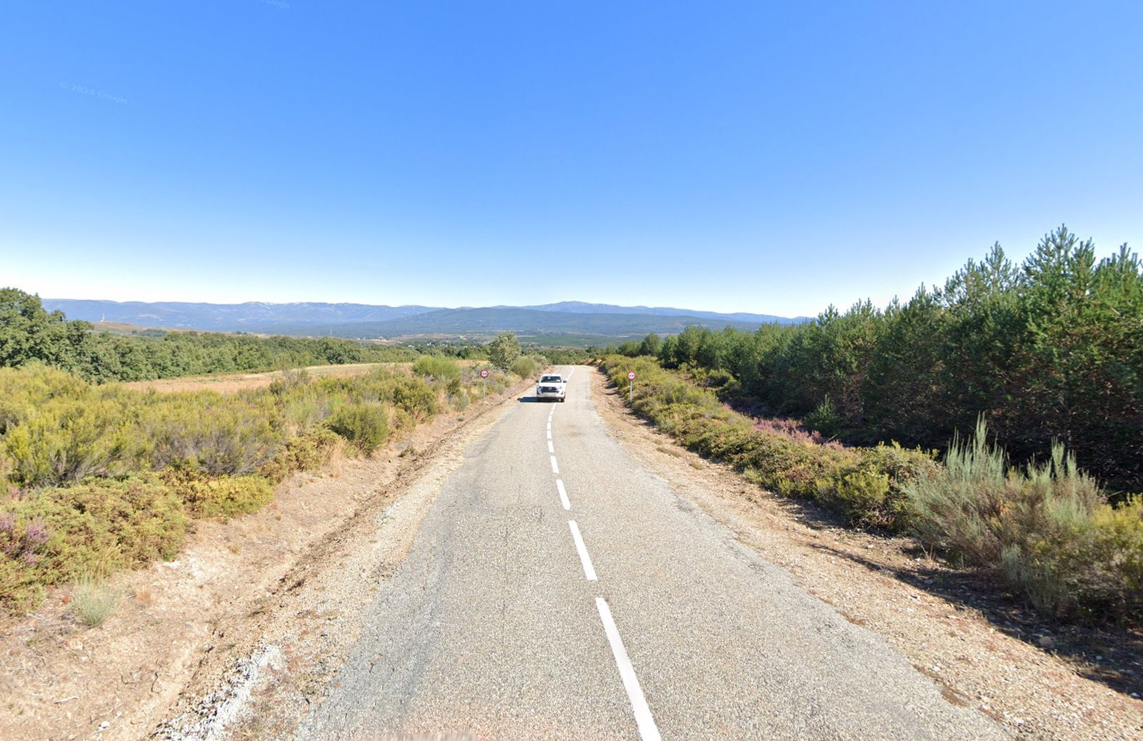 ZA-921 entre Puebla de Sanabria y Rihonor