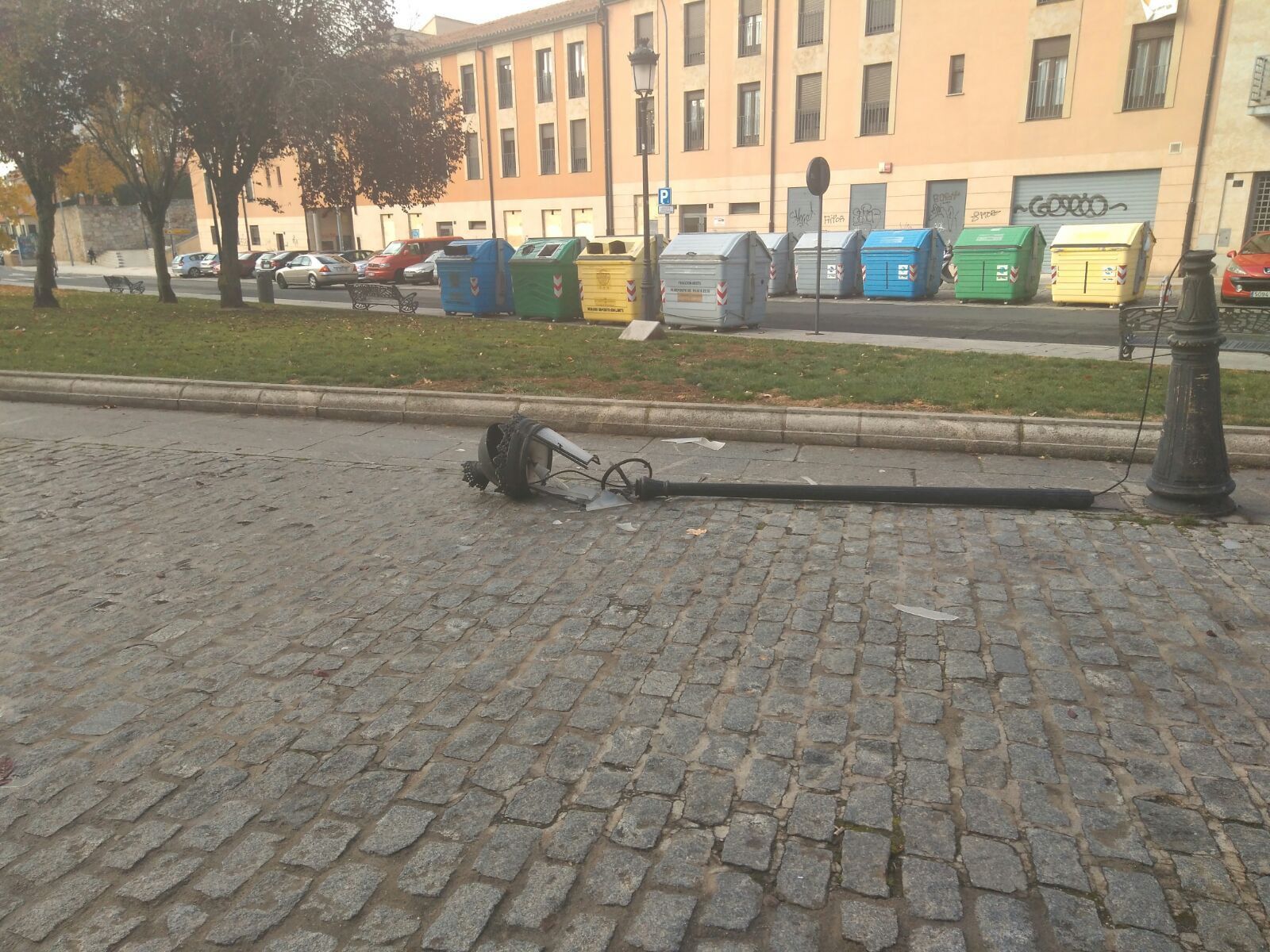 WhatsAppImage20171124at12.59