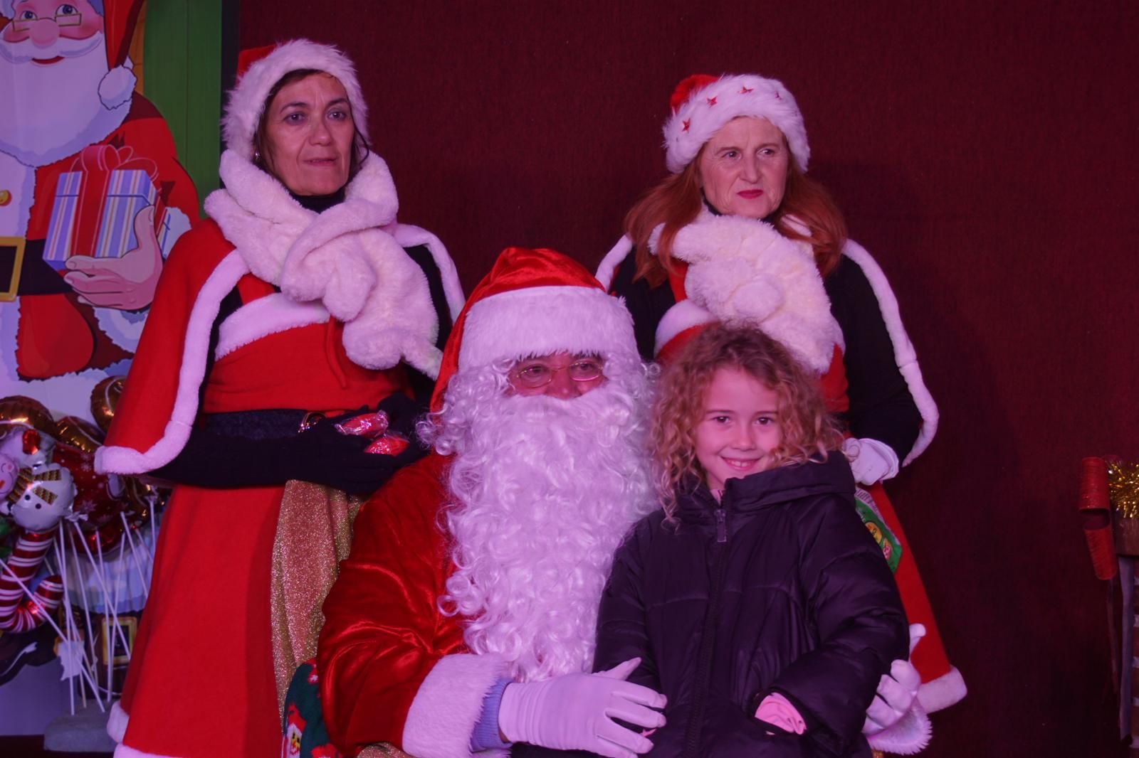 El Encinar recibe la visita de Papa Noel