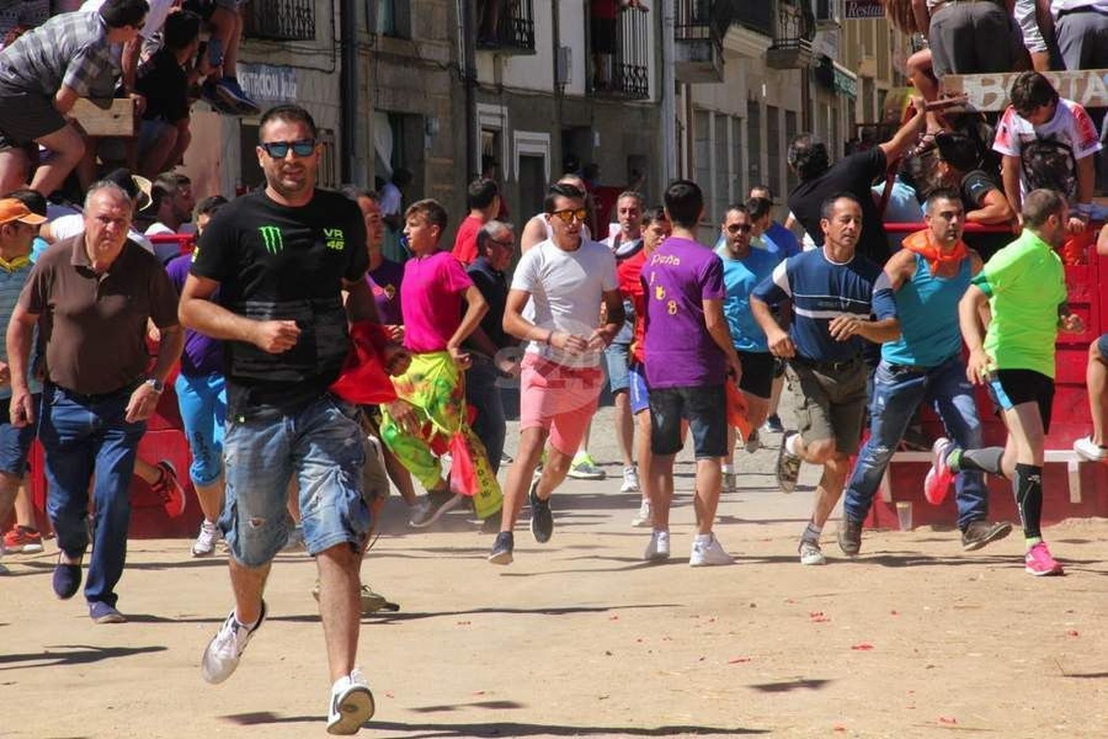 Vilvestre despide sus fiestas con emoción