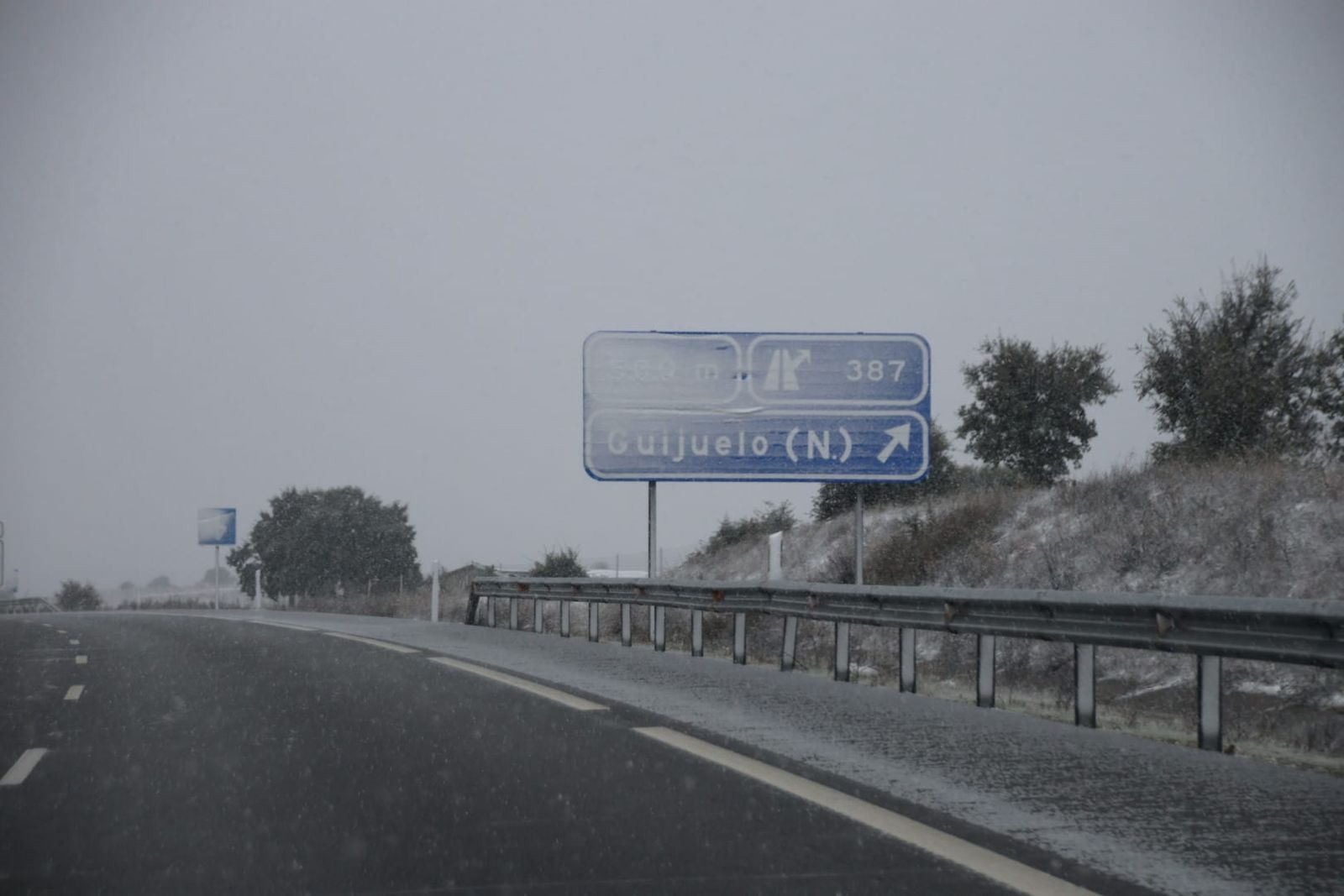 whatsapp-image-2024-01-19-at-16-43-08-2