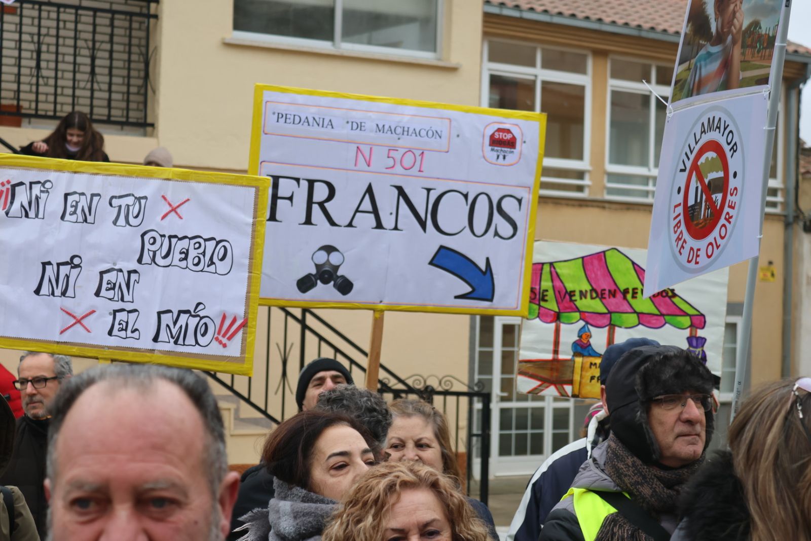 Protesta ciudadana por la planta de biogas en Castellanos de Villiquera