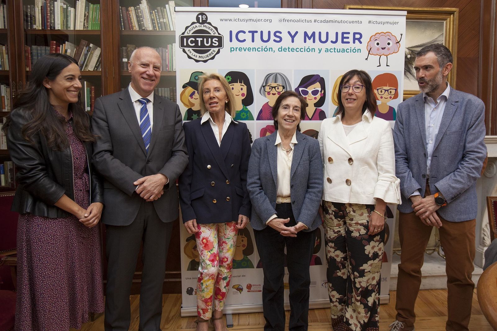 Los ponentes durante la presentación de la encuesta.