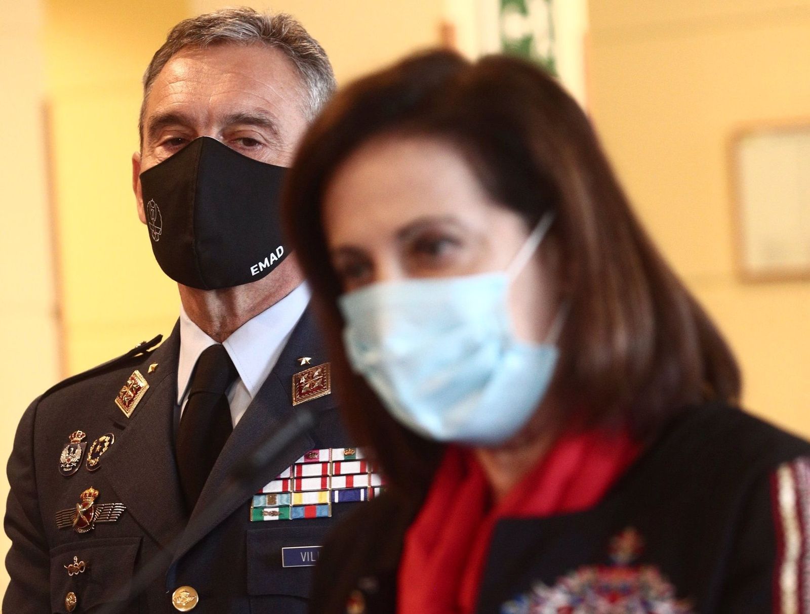 La ministra de Defensa, Margarita Robles, junto al Jefe de Estado Mayor de la Defensa (JEMAD), el general Miguel Ángel Villarroya2