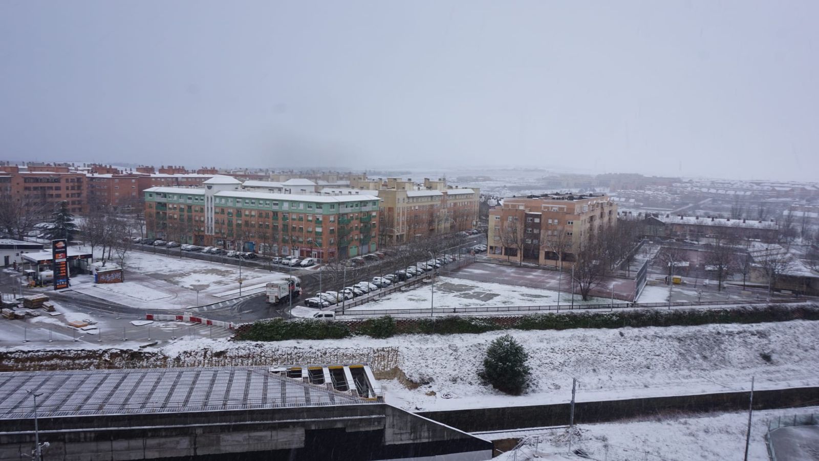 La nieve anega carreteras y tiñe de blanco Salamanca capital y provincia: imágenes de la nevada de este 28 de enero