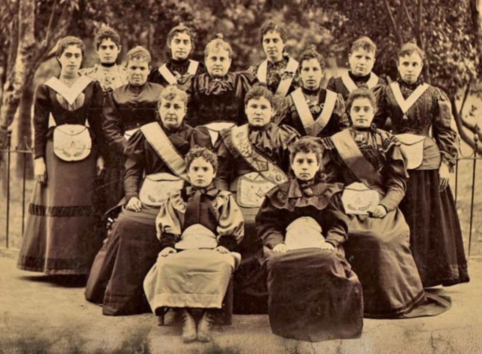 Masonería femenina en Valencia. Fotografía sacada del CDMH