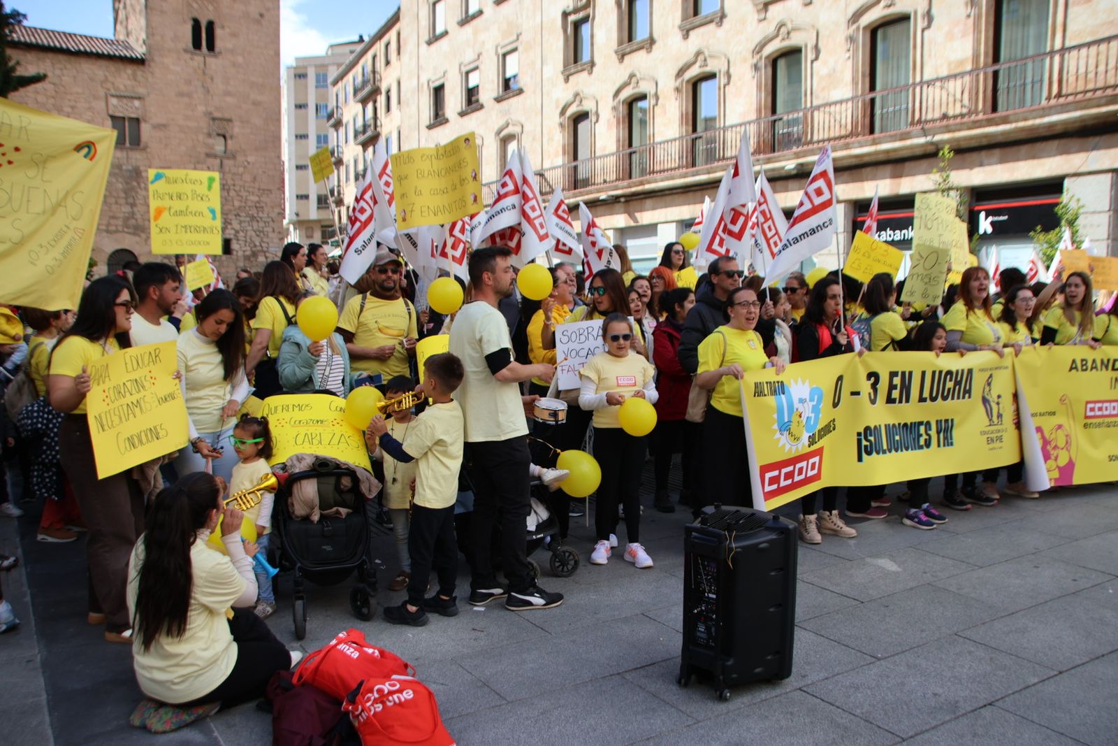 Concentración en la huelga de Educación Infantil