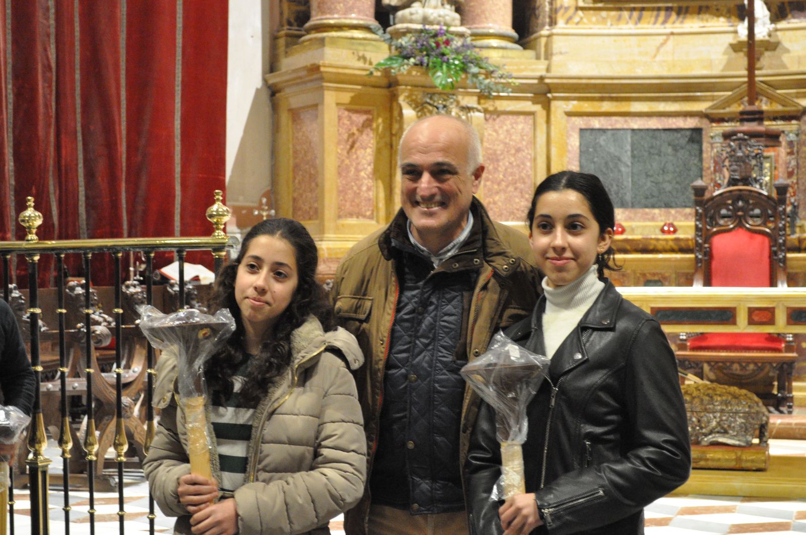 entrada-de-nuevos-hermanos-y-reconocimiento-a-mayordomos-de-la-cofradia-del-silencio-2023-56