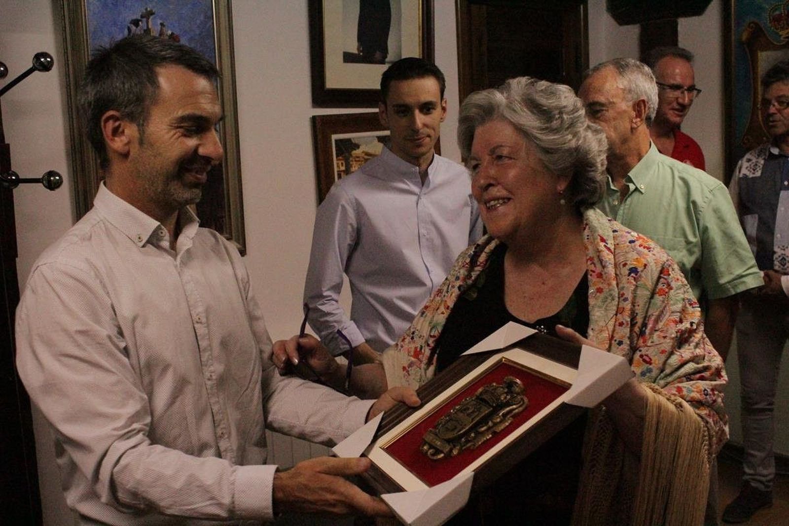 Olga Cavero destaca la tradición y belleza de La Alberca así como su "maravilloso" patrimonio durante el pregón de fiestas