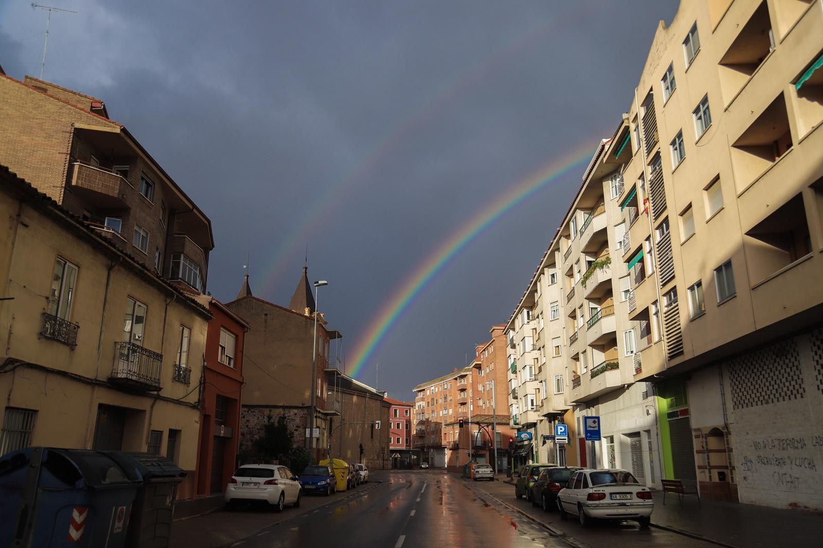 El arco iris sobre la iglesia de San Lázaro Foto: María Lorenzo El arco iris sobre la iglesia de San Lázaro Foto: María Lorenzo