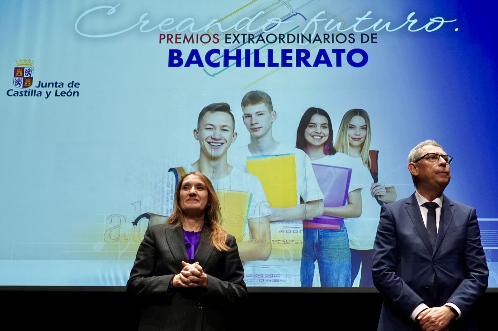 La consejera de Educación, Rocí­o Lucas, preside la entrega de los Premios de Educación 2025.