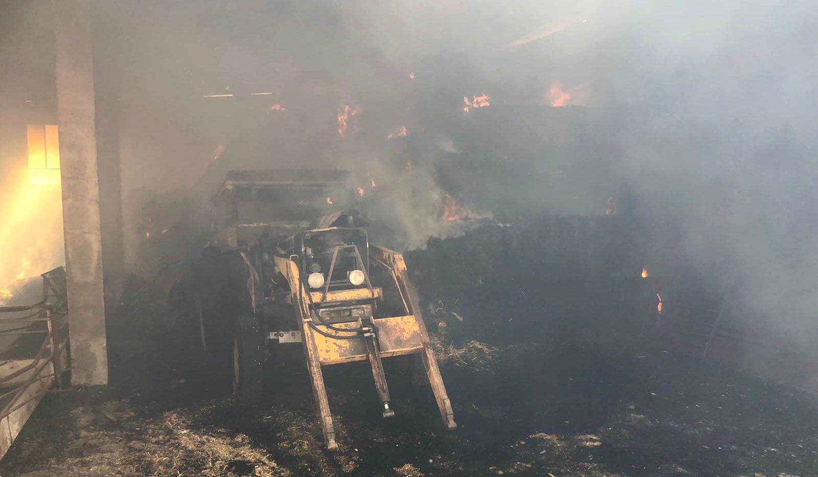 Incendio en una explotación ganadera