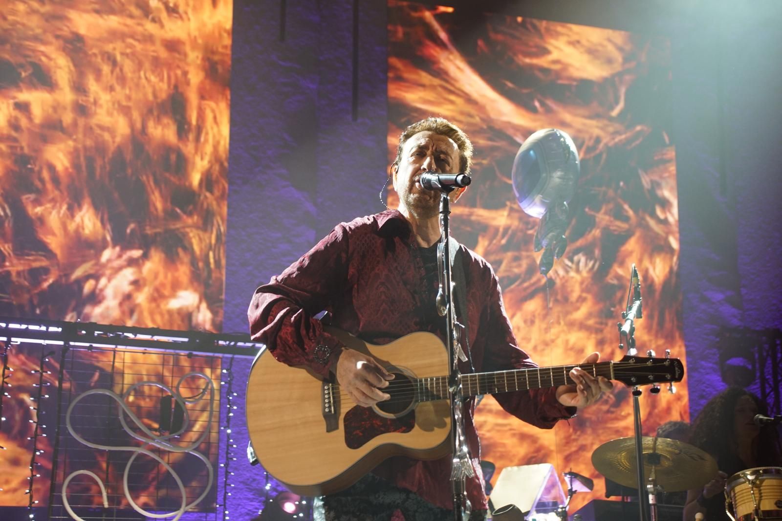 Concierto de Manolo García en el Multiusos Sánchez Paraíso. Fotos Juanes (62)