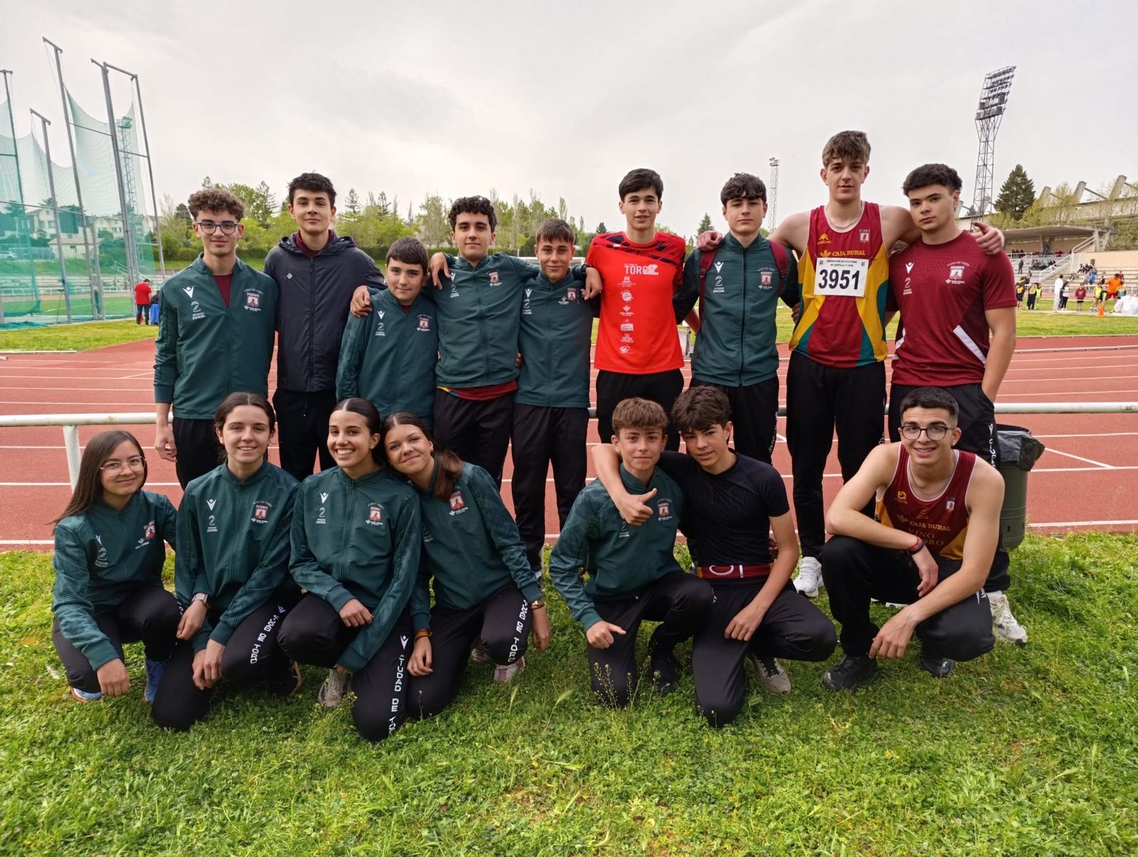Parte de la Expedicion del vino toro caja rural desplazados a Salamanca