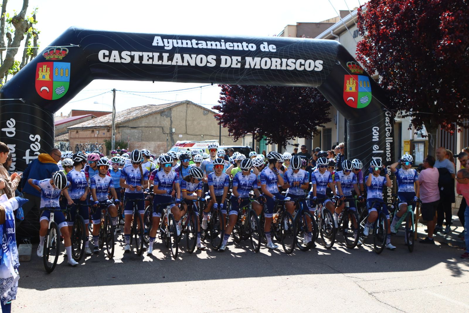 Primera etapa de la Vuelta Ciclista Salamanca Femenina