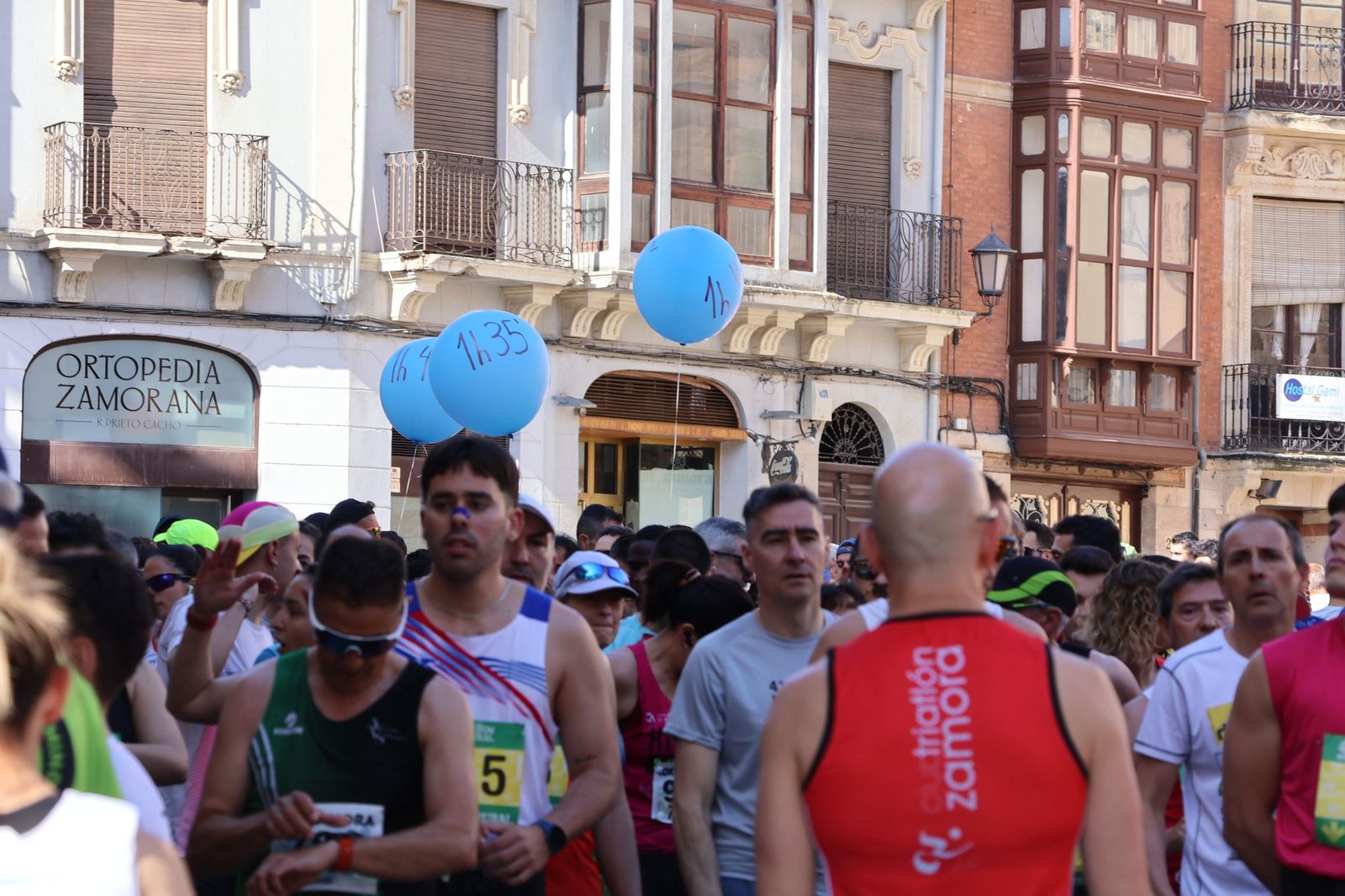 GALERÍA | Zamora arranca su Media Maratón: disfruta de las mejores imágenes de la salida