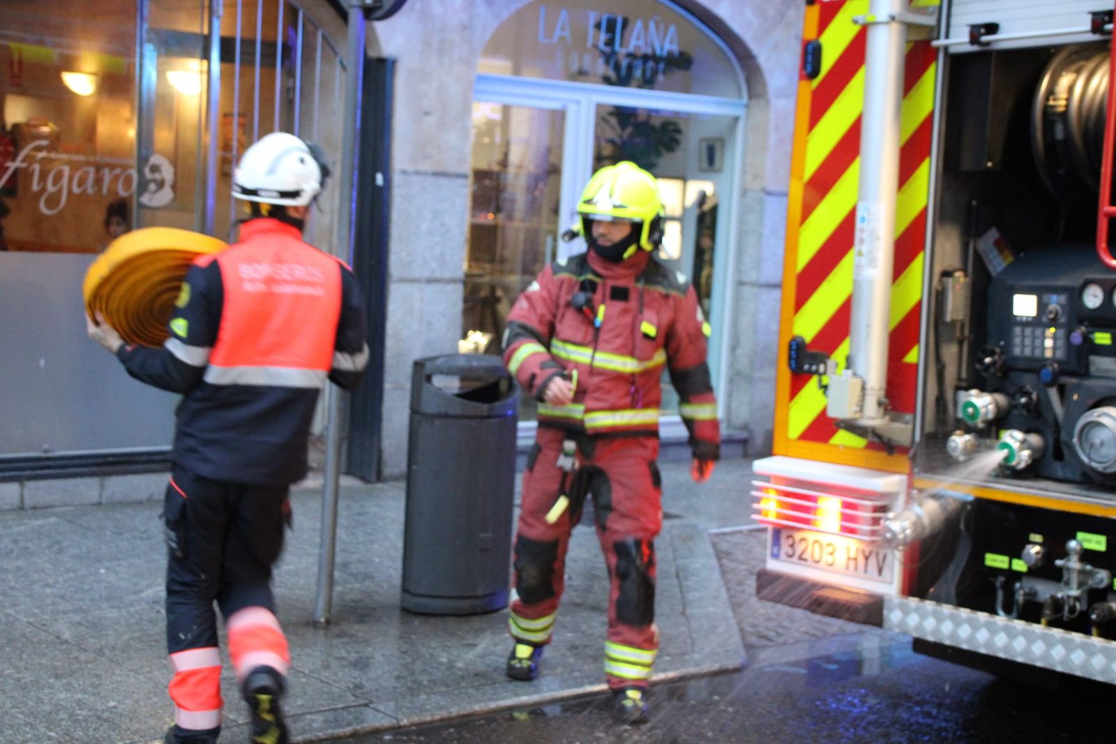 Incendio de una caldera en la calle de Rector Tovar