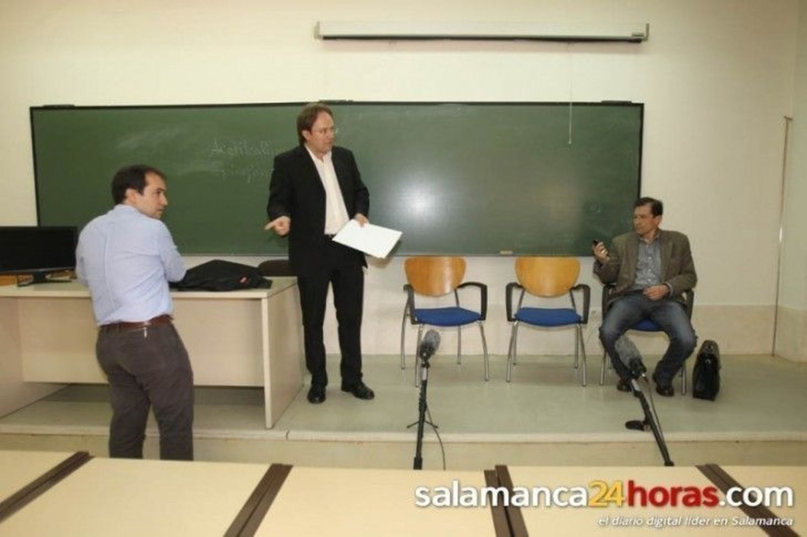 Mesa redonda sobre audiencias, programación y servicios en nuevas plataformas