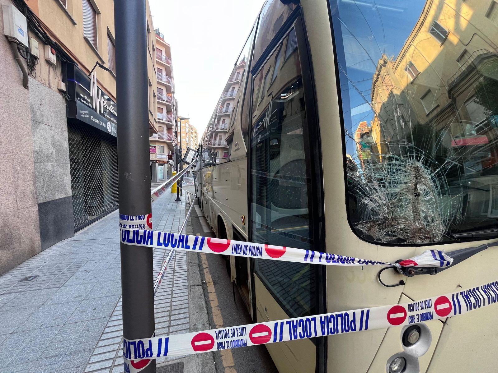 Autobús en la Calle Amargura (10).jpeg