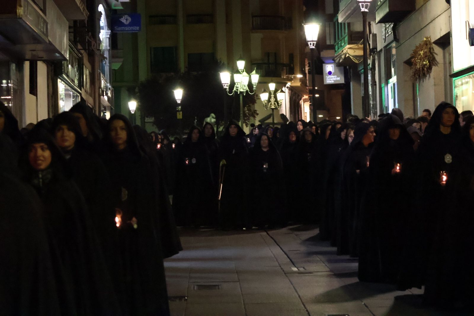 GALERÍA | Revive en imágenes la procesión de la Soledad