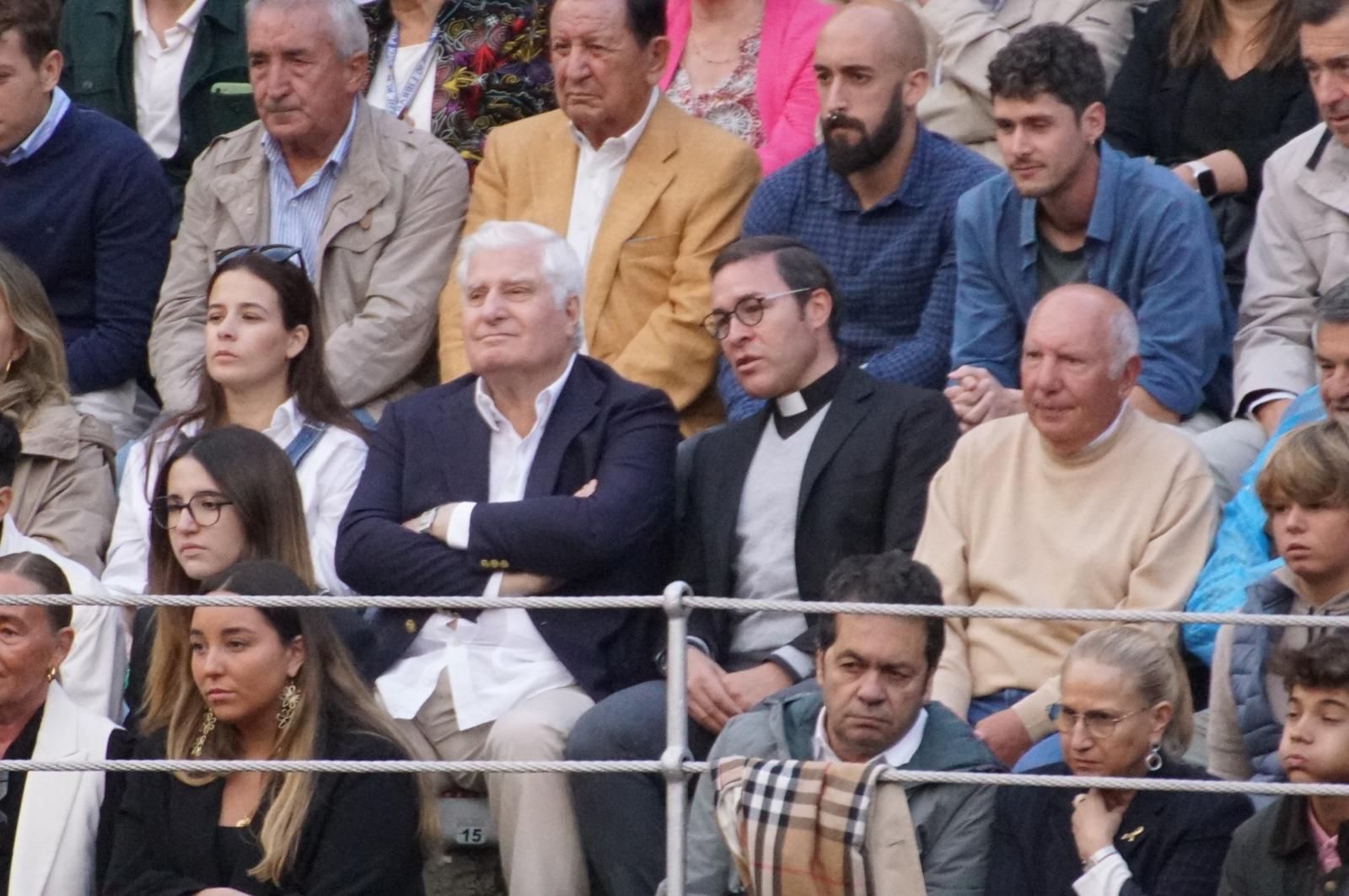 resumen-fotografico-del-ambiente-en-los-tendidos-de-la-glorieta-durante-la-corrida-de-garcigrande-20-de-septiembre-de-2024-foto-juanes-11